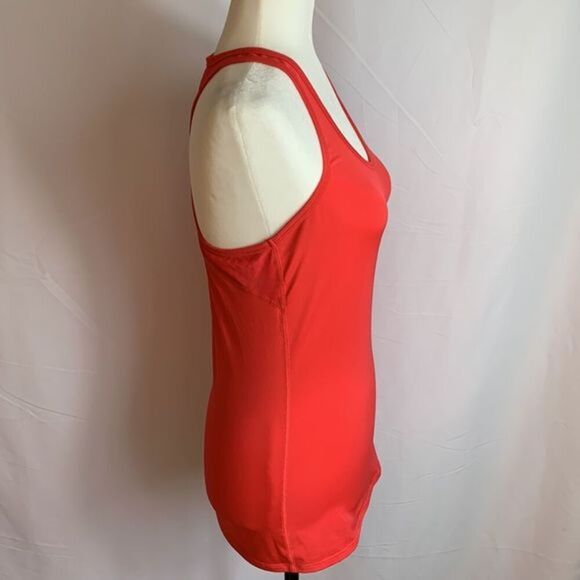 Under Armour Heatgear Pink Athletic Tank Top - Picture 6 of 10